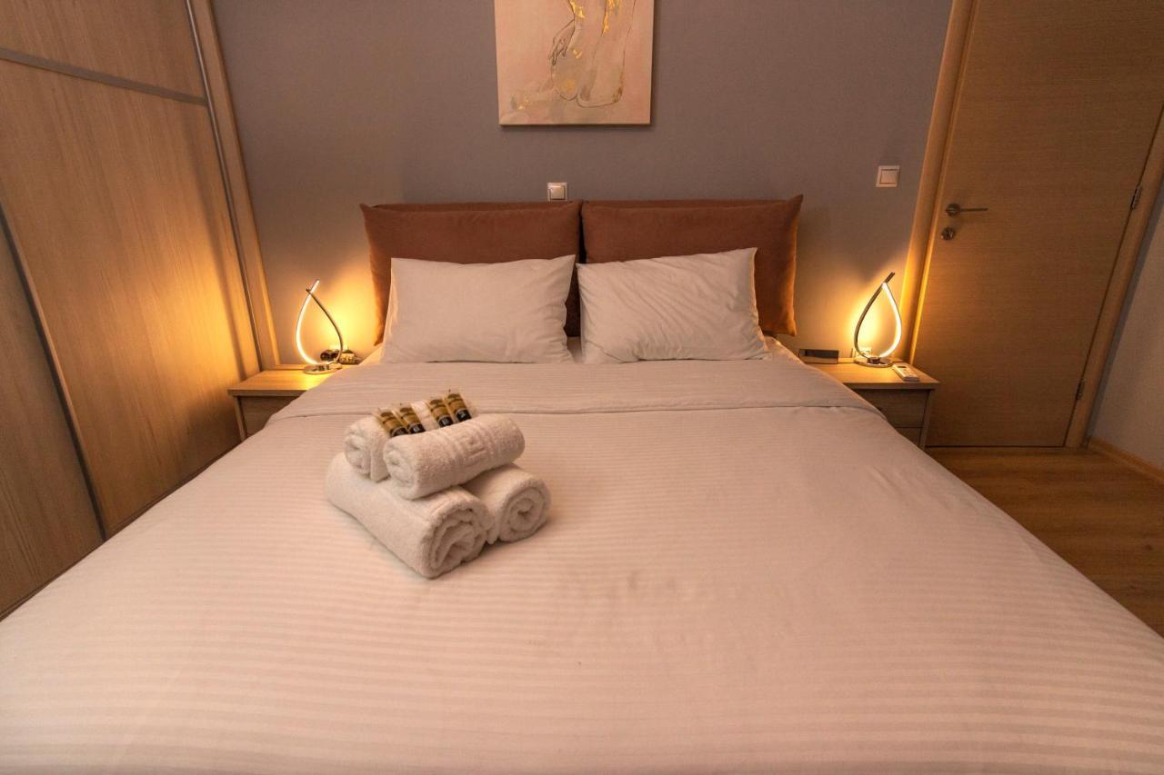 Luxury Suite 10' From The Center 雅典 外观 照片